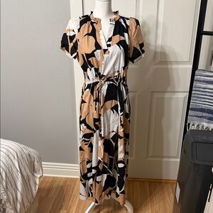 Sugarlips Black and Tan Midi Dress With Pockets